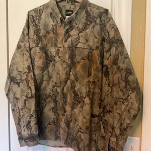 Natural Gear Camo Print Men's hunting heavy duty shirt- like New!